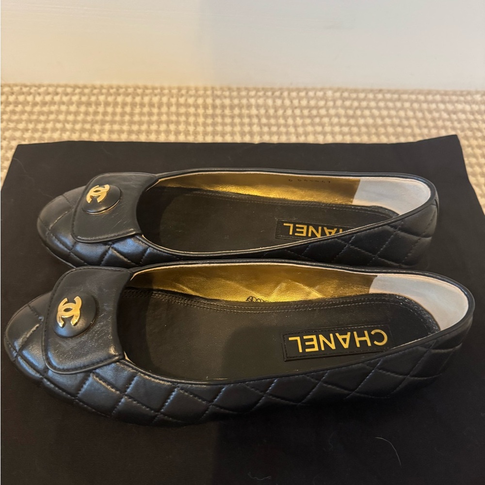 Chanel Black Quilted Women's Ballet Flats